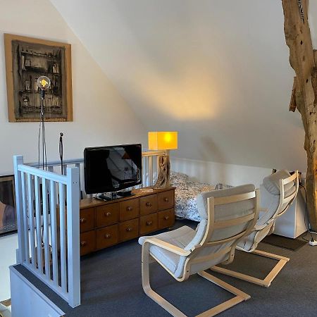 Kirribilli Bed & Breakfast Pleine-Fougères Екстериор снимка