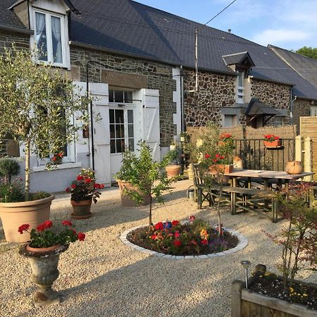 Kirribilli Bed & Breakfast Pleine-Fougères Екстериор снимка
